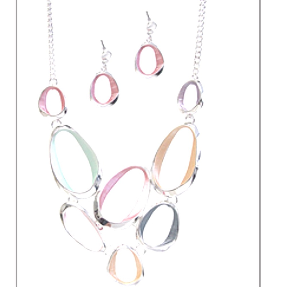 New Twist Ovals Necklace Set